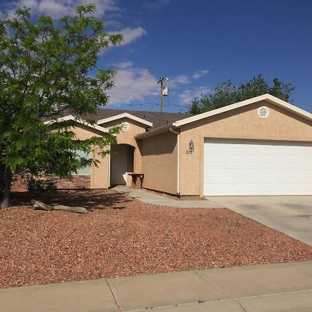 Lone Rock Retreat - 3-Bedroom Near Lake Powell Page Luaran gambar