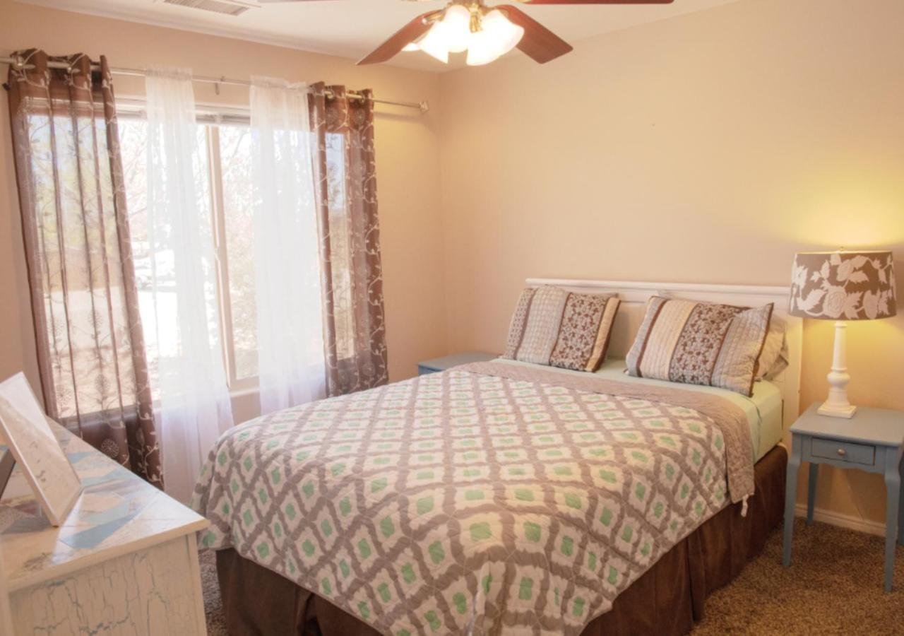 Lone Rock Retreat - 3-Bedroom Near Lake Powell Page Luaran gambar