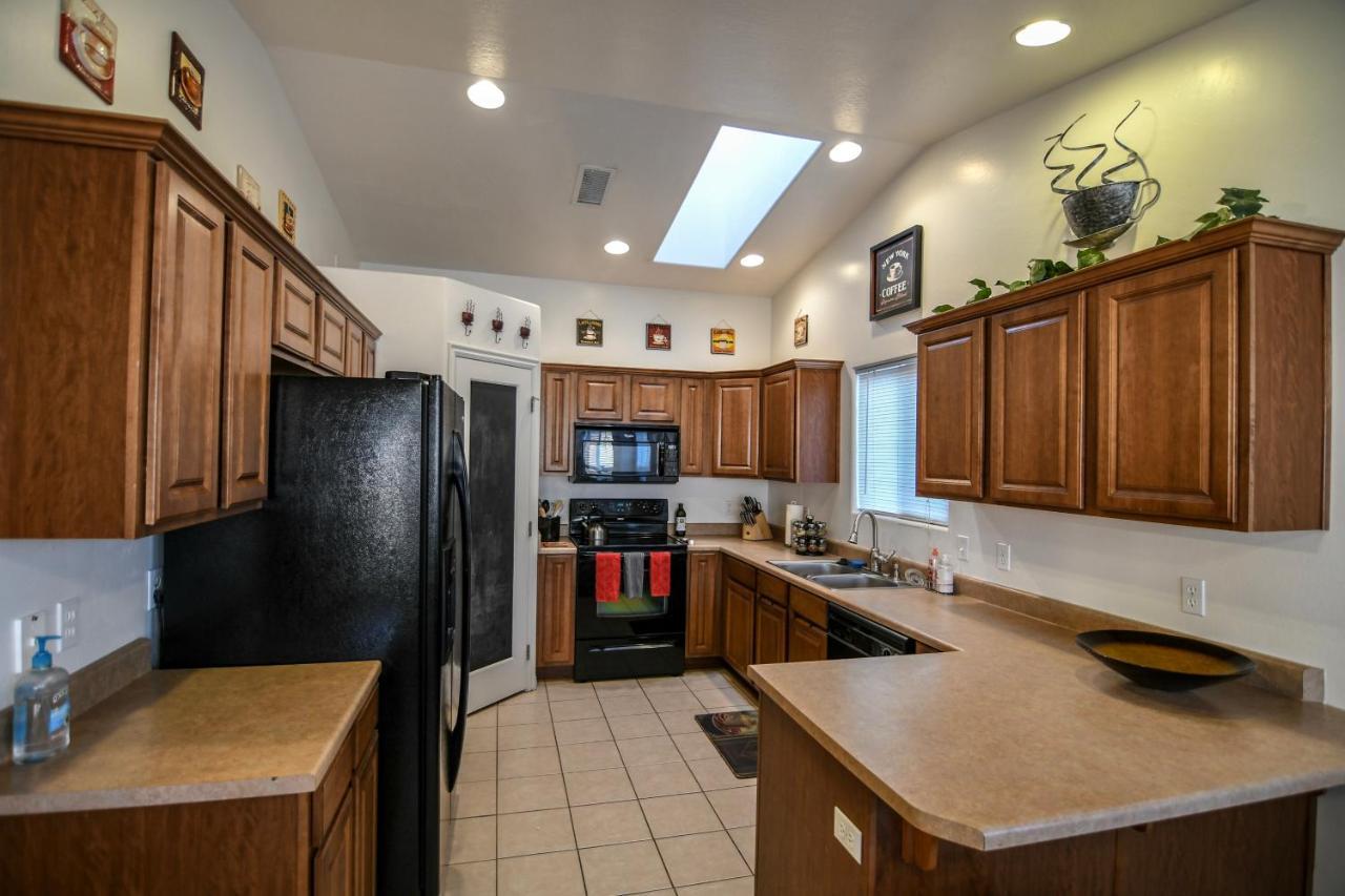 Lone Rock Retreat - 3-Bedroom Near Lake Powell Page Luaran gambar